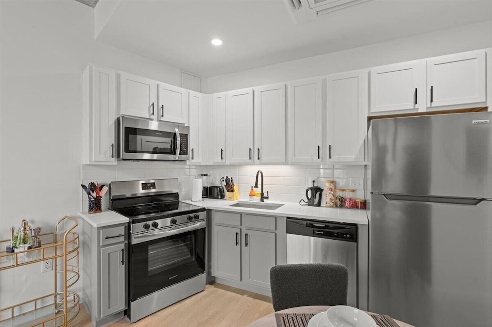 Luxe 2BR Suite in South End Charlotte