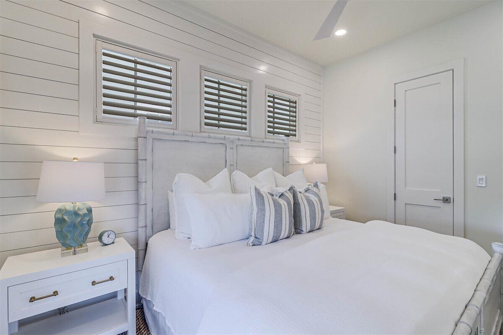 Castaway Cove 316 SOU