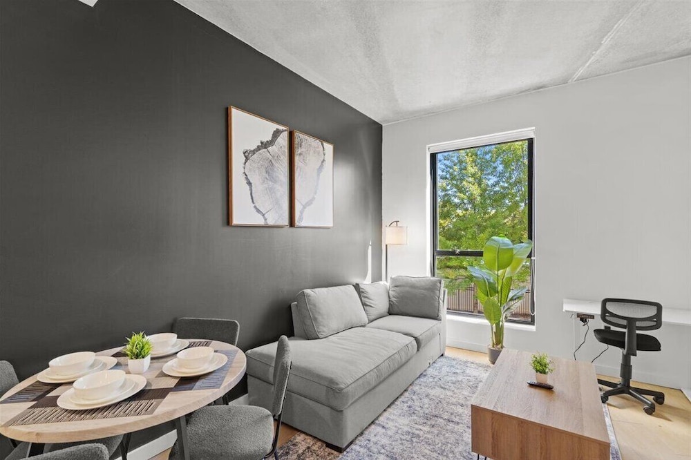 Luxe 2BR Suite in South End Charlotte
