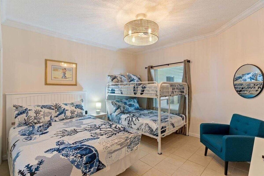 Sea Glass 2 Bedroom Condo