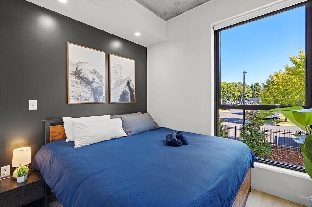 Luxe 2BR Suite in South End Charlotte