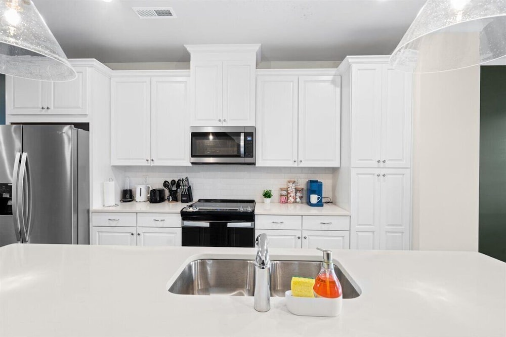 3BR King Townhouse in Uptown CLT
