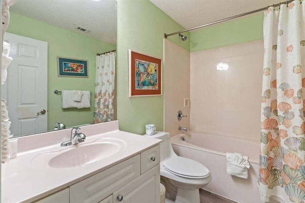 Sea Glass 2 Bedroom Condo