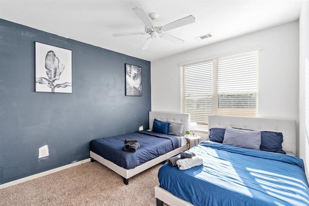 Upscale 2BR Suite Mins Uptown Charlotte