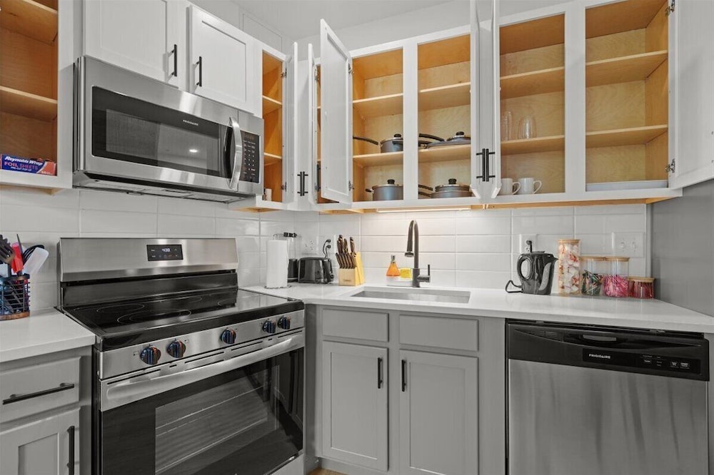 Luxe 2BR Suite in South End Charlotte