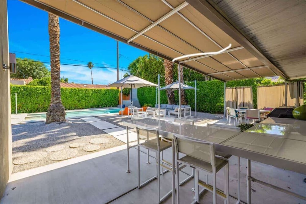 Modern Paradise at Sonora