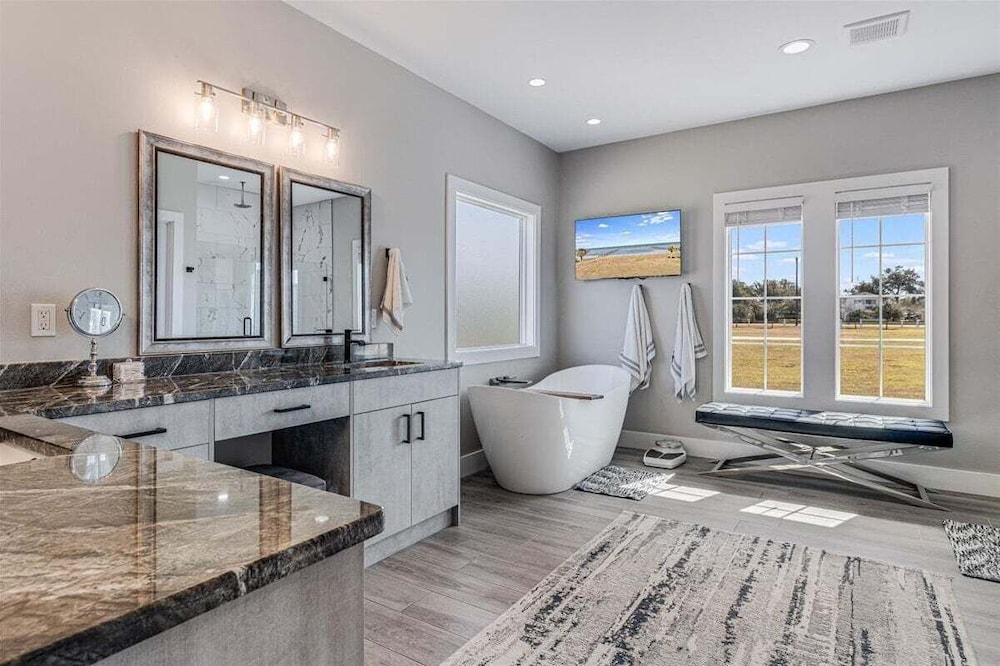 Tranquil Waters 8 Bedroom Home