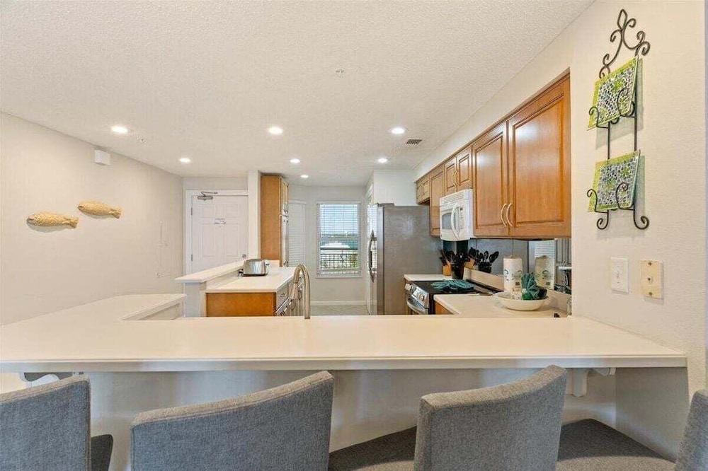 Sea Glass 2 Bedroom Condo