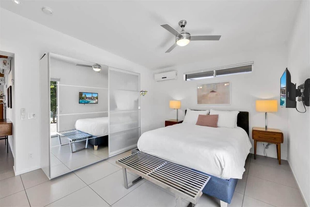 Modern Paradise at Sonora