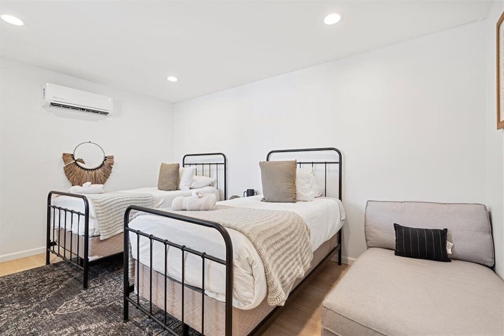 Fairway - Pool & Mini Golf - 5 Mins to Old Town