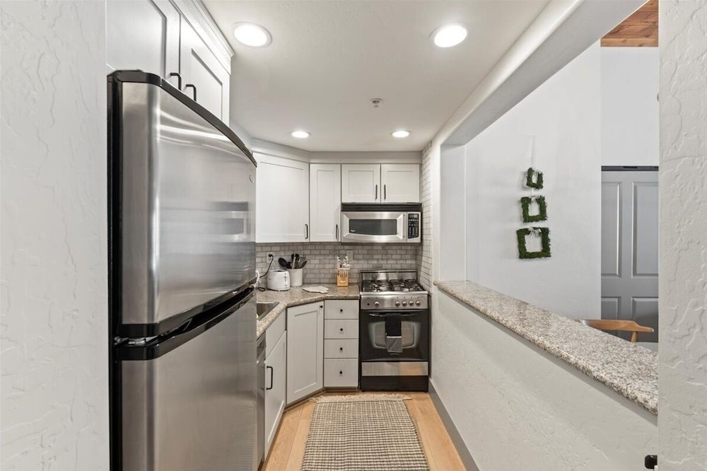 Villa 3023 2 Bed 2 Bath Full Kitchen 2 Bedroom Villa
