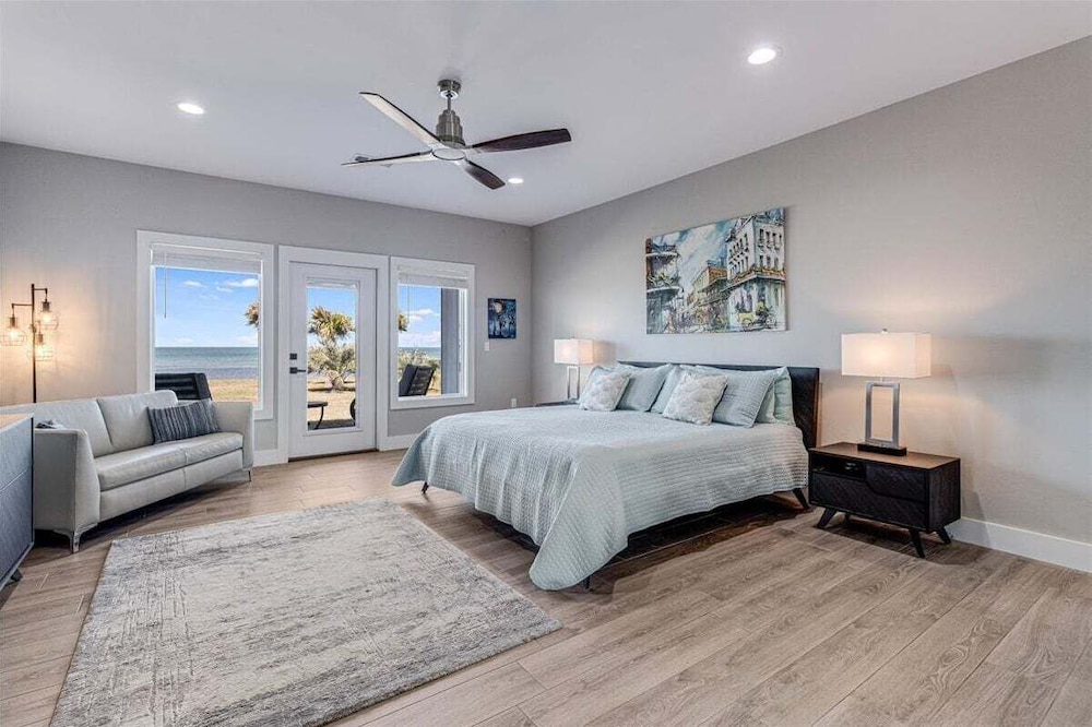 Tranquil Waters 8 Bedroom Home