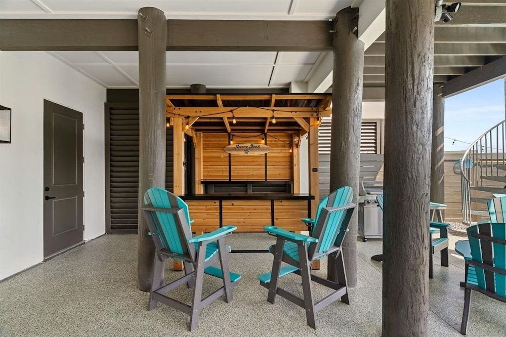 Delta Dawn 6 Bedroom Home