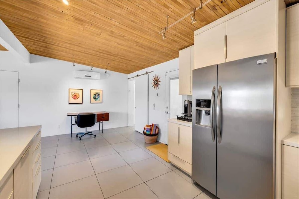 Modern Paradise at Sonora