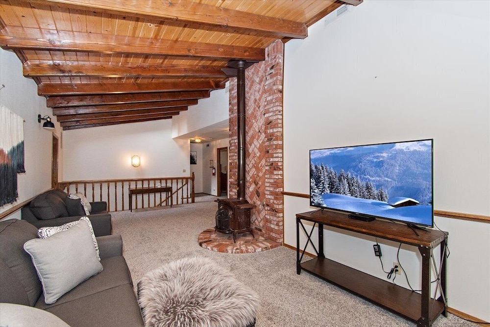 Summit Lodge 2