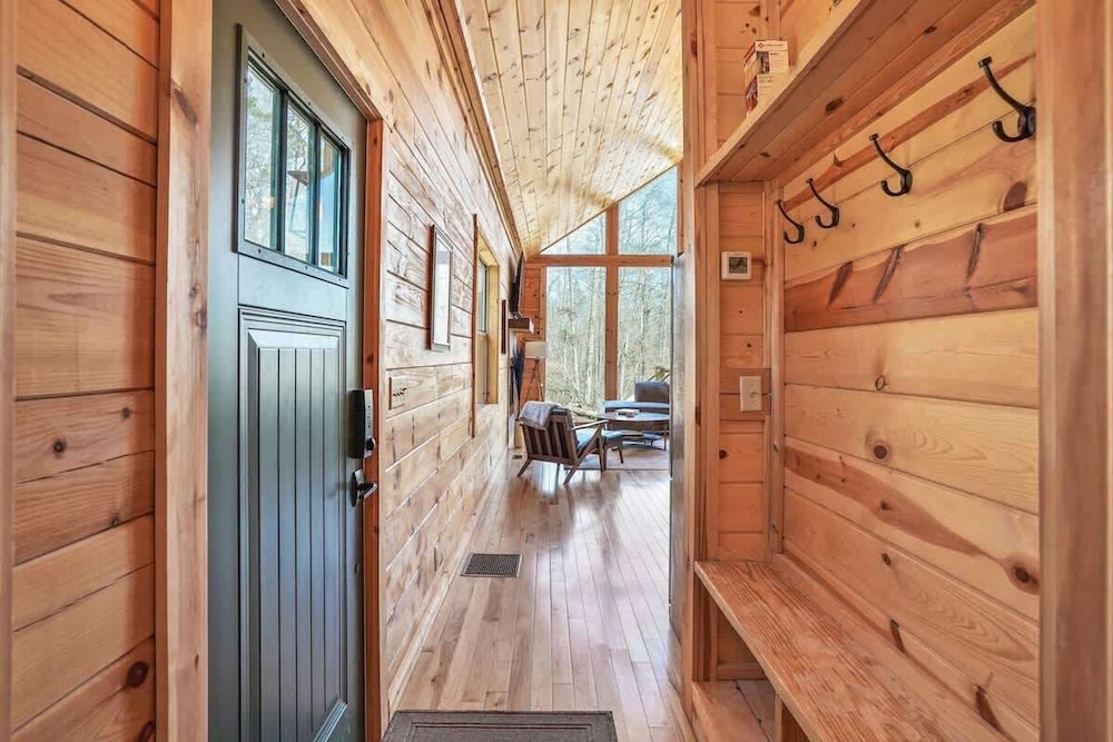 Fern Woods A Modern Take on Hocking Hills Cabins
