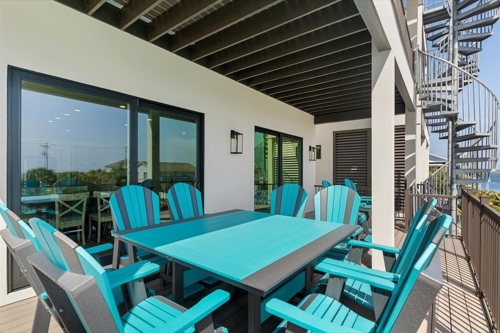 Delta Dawn 6 Bedroom Home