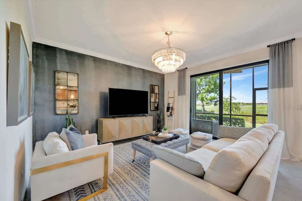 Golf Course Townhome Resort Amenities 2B Luxury