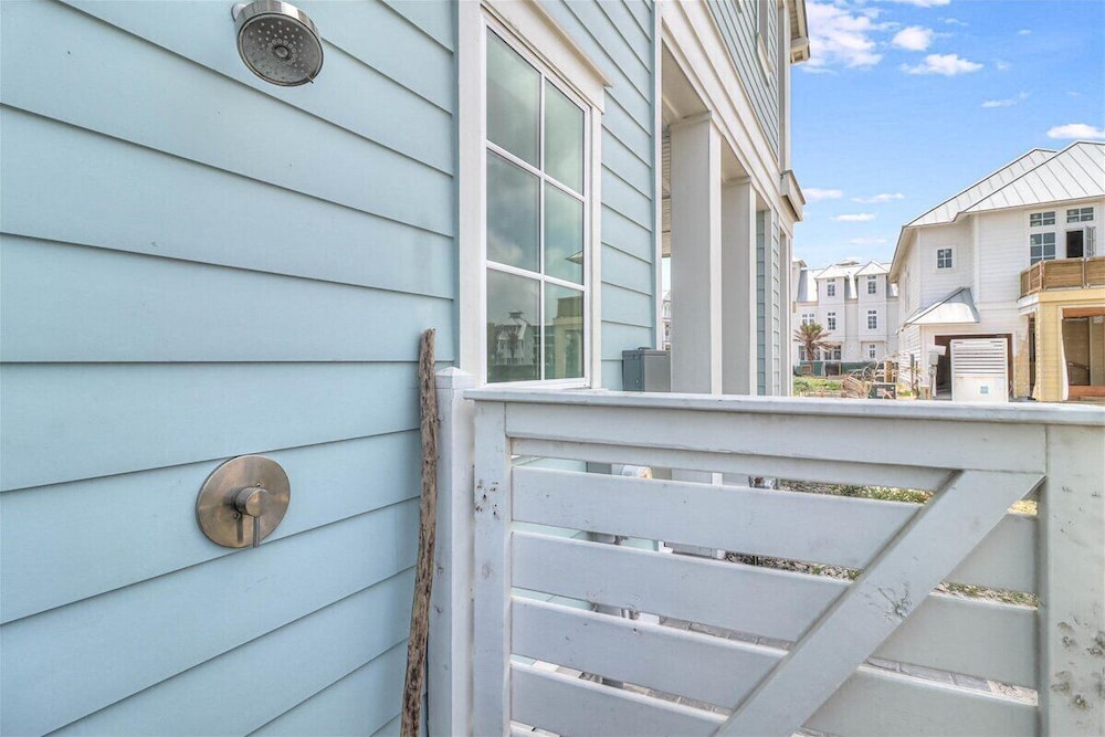 Southern Sandcastle 129 STA