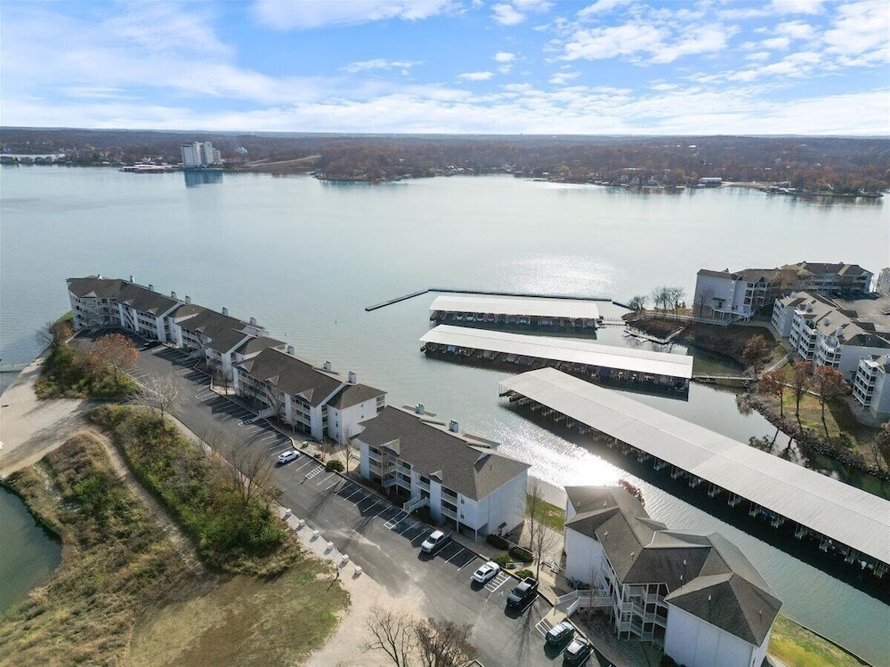 Stunning Main Channel Views, Screened Deck, & Pool