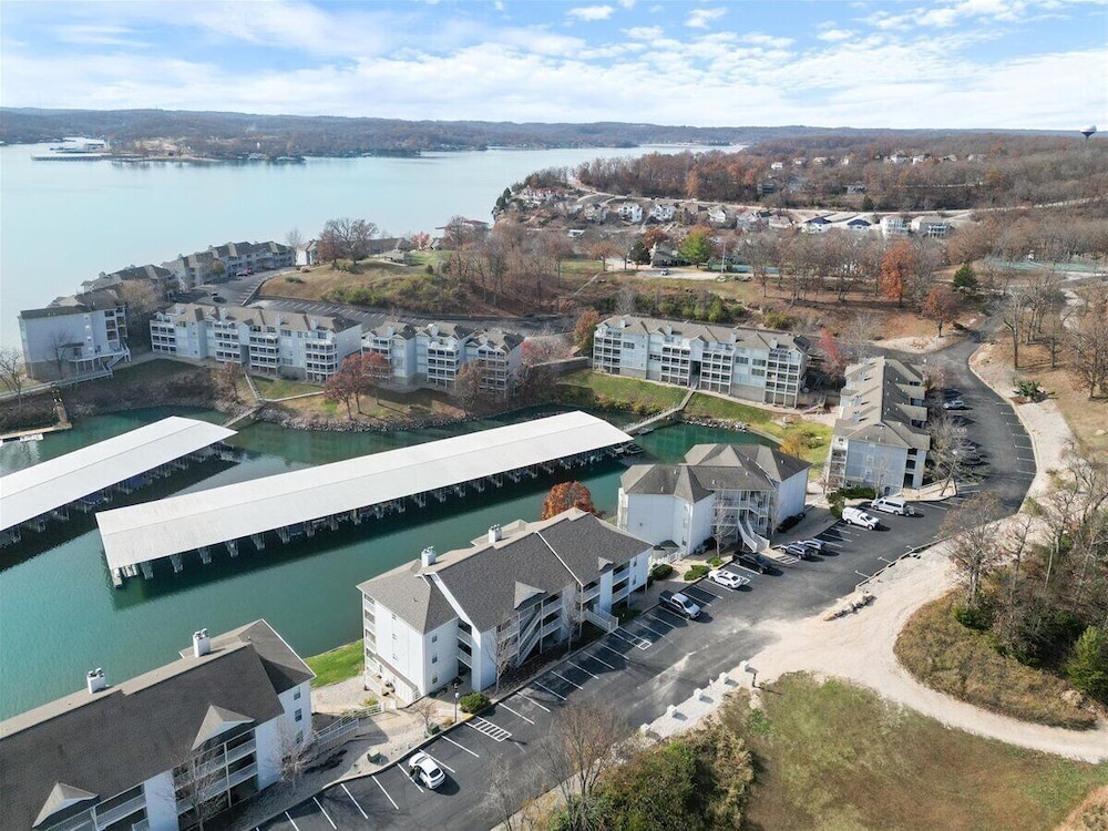 Stunning Main Channel Views, Screened Deck, & Pool