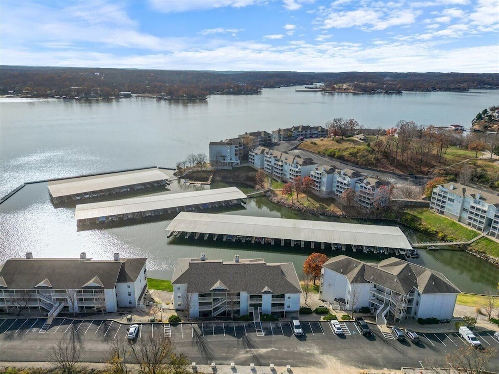 Stunning Main Channel Views, Screened Deck, & Pool