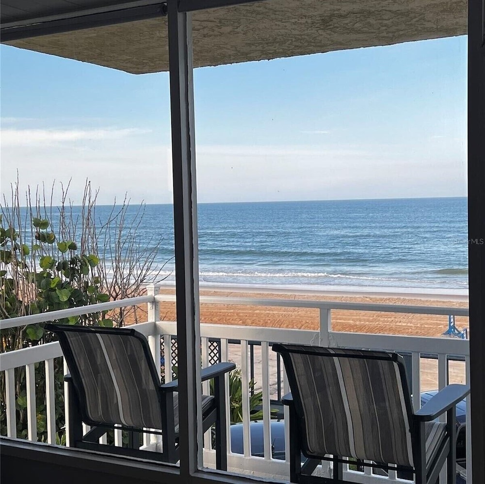 Symphony Beach Club