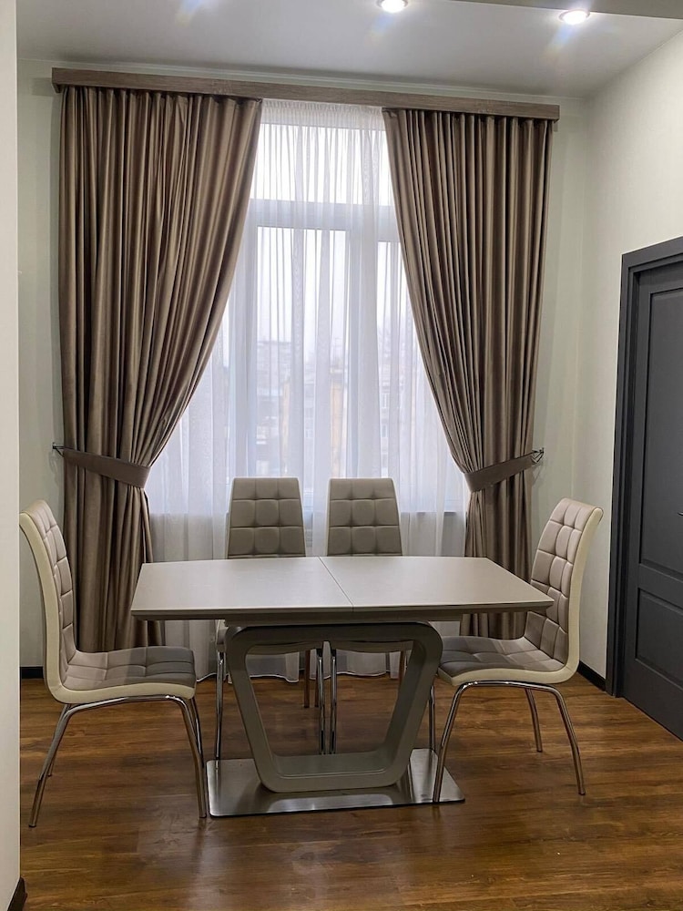 Apartment on Komitas Ave