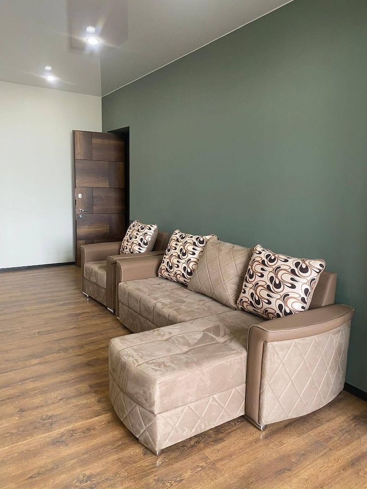 Apartment on Komitas Ave