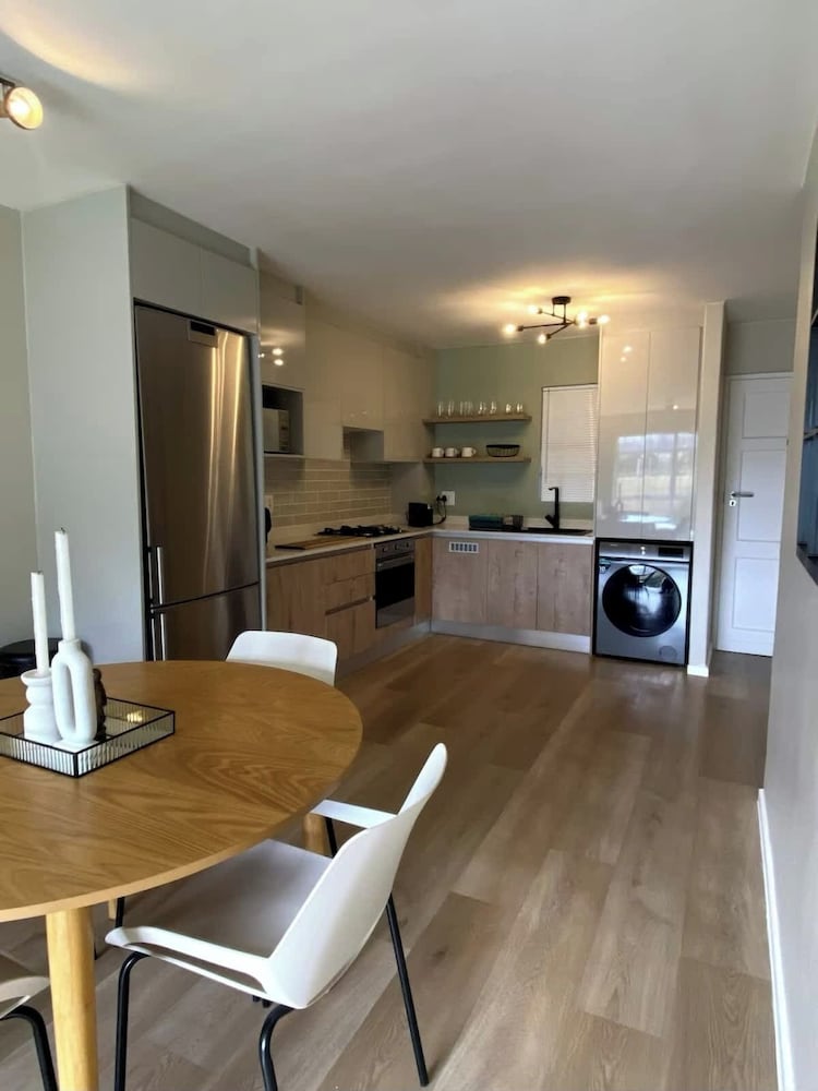 2 Bedroom Ground Floor Apartment Princess Beach Club Houtbay