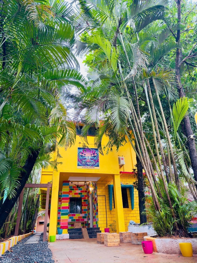 Lost Paradise A Social Hostel