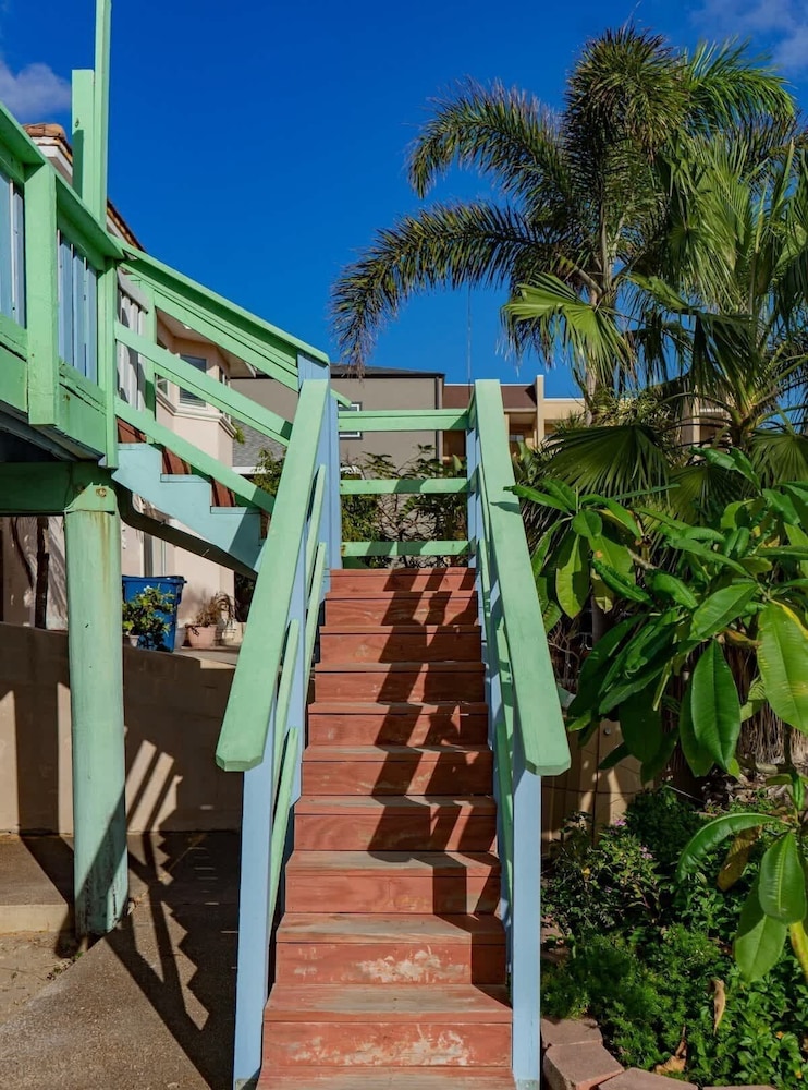 Lil Caribbean Vibes 2 Bedroom Home