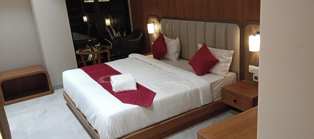 Hotel Tanishka INN