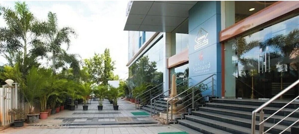 Hotel Sunland