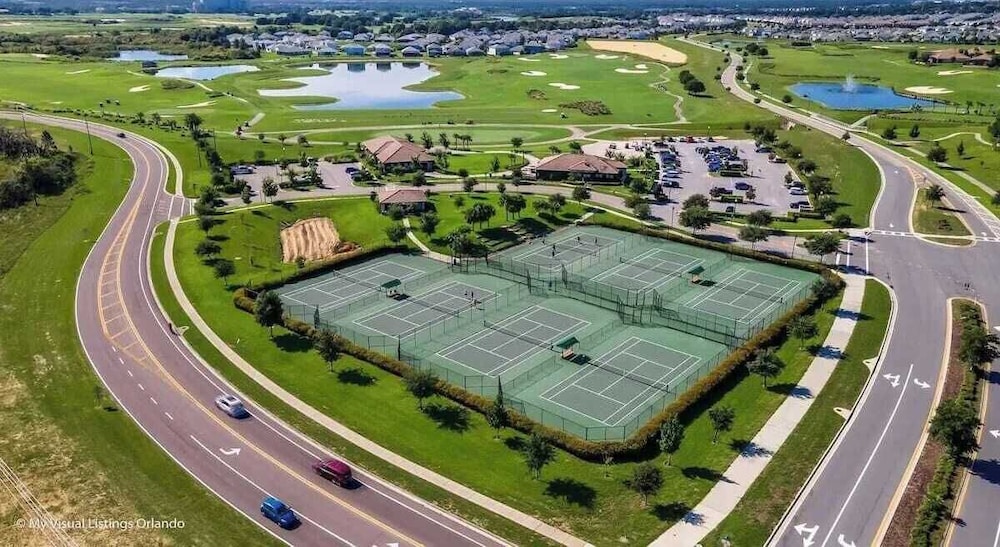 Sleeps 18! Family Retreat w/ Game Room, Pool, Resort Access Shadow Mountain