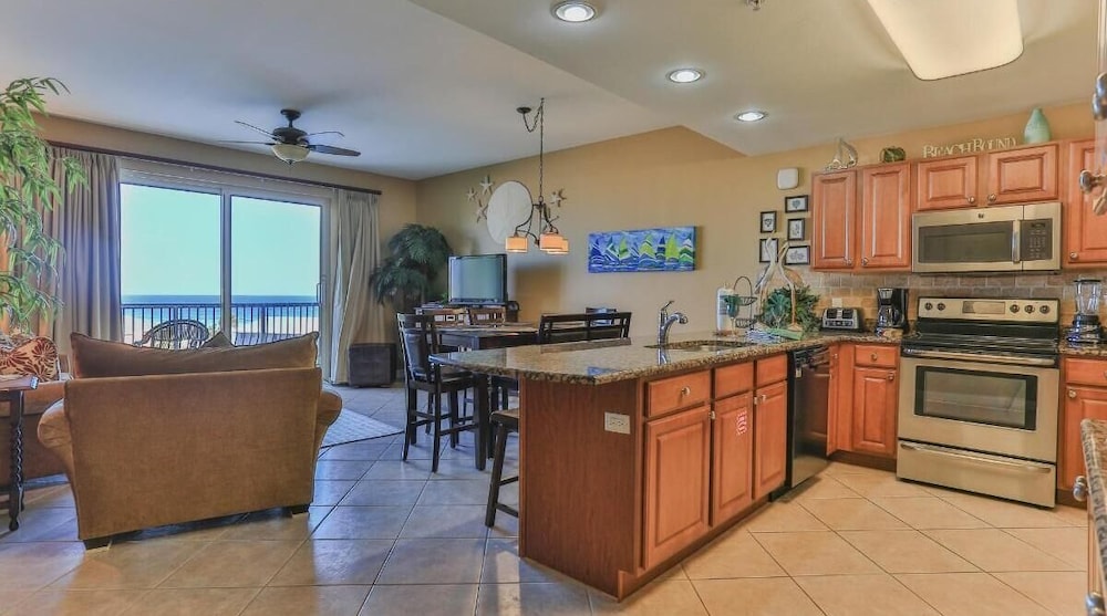 Beach Resort 507