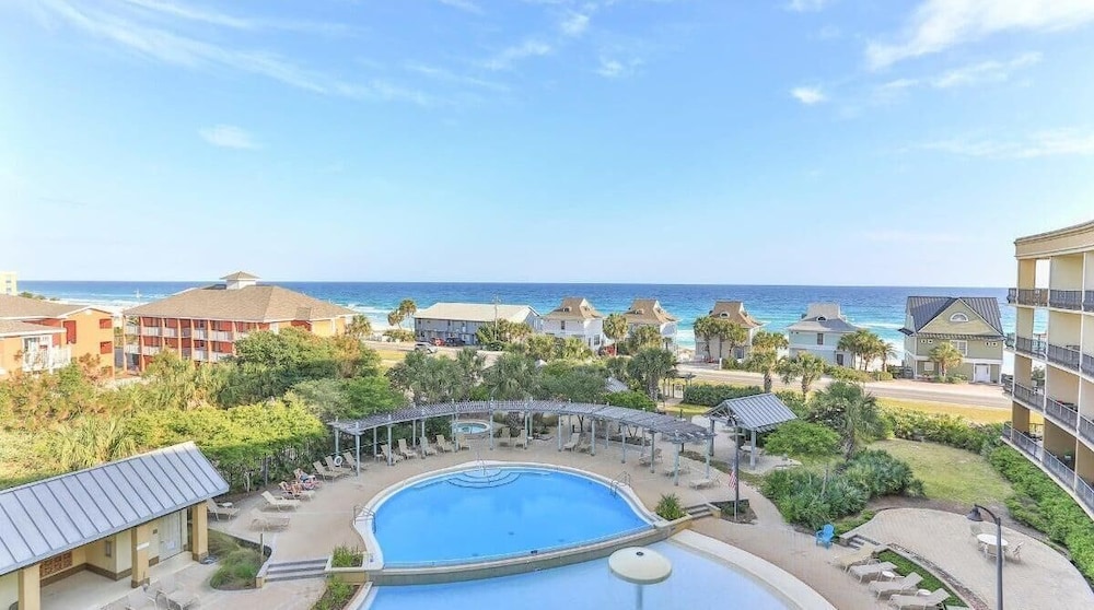 Beach Resort 507