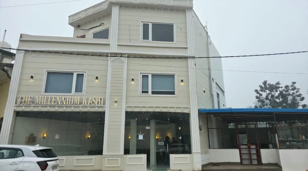The Millennium Kashi Hotel