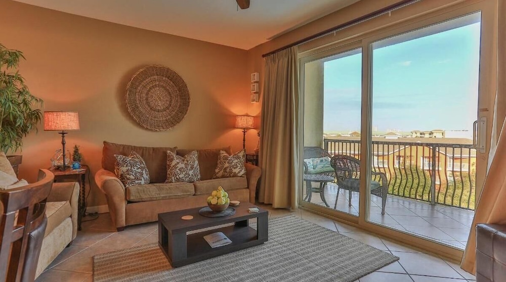 Beach Resort 507