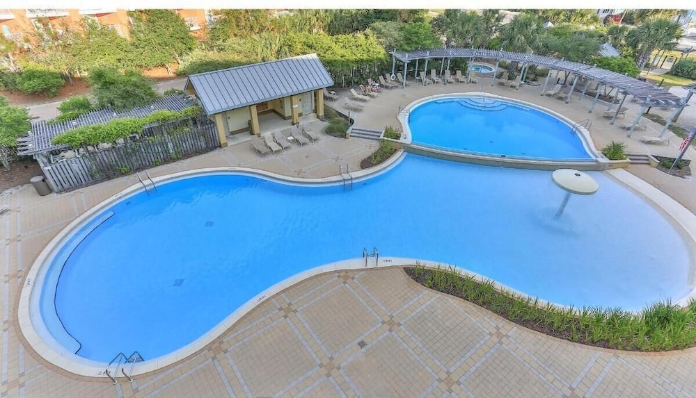 Beach Resort 507