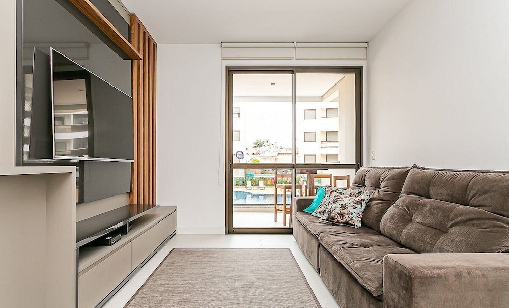 Apartments With Pools 200m From the sea Floripa-sc ADC