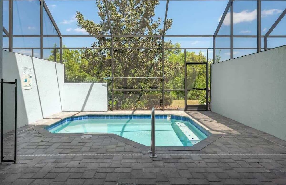 Comfortable Vacation Home up to 10 People