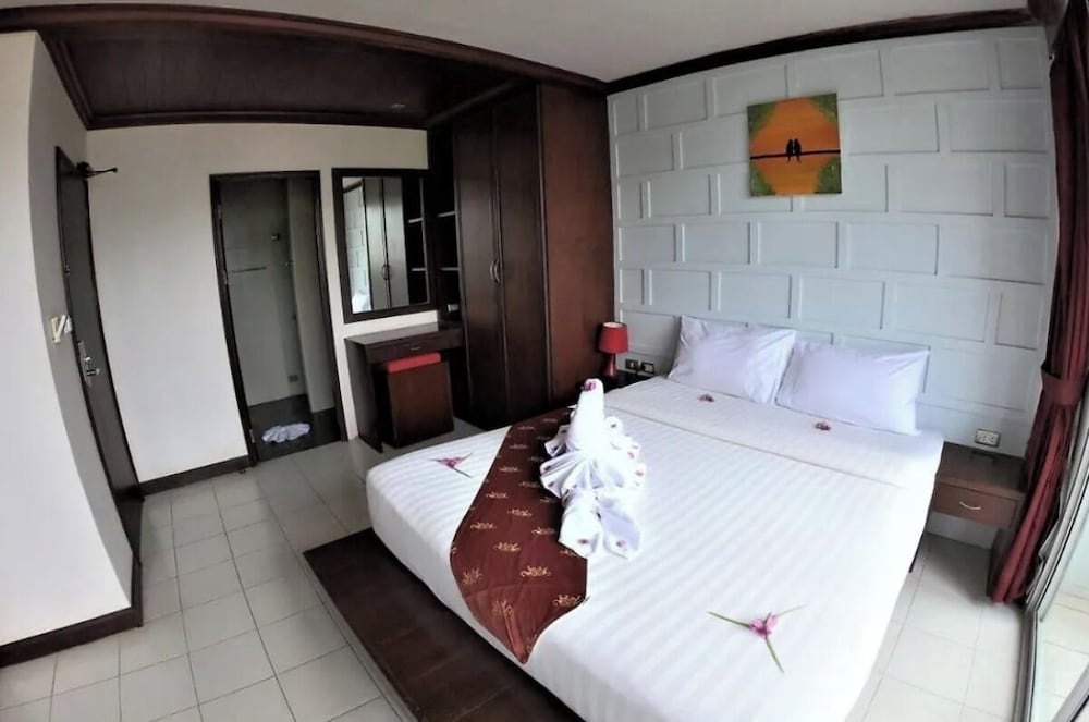 EBS Hostel Phuket