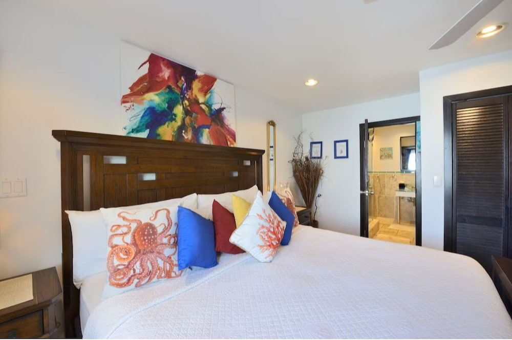 Coral Beach Club Condo #24 On Dawn Beach 1 Bedroom Condo by RedAwning view 4