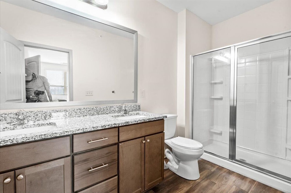 Upscale 2BR Suite Mins Uptown Charlotte