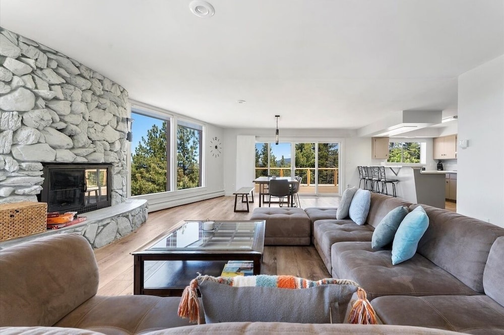 Hch1083 - Mountain Serenity 4 Bedroom Home