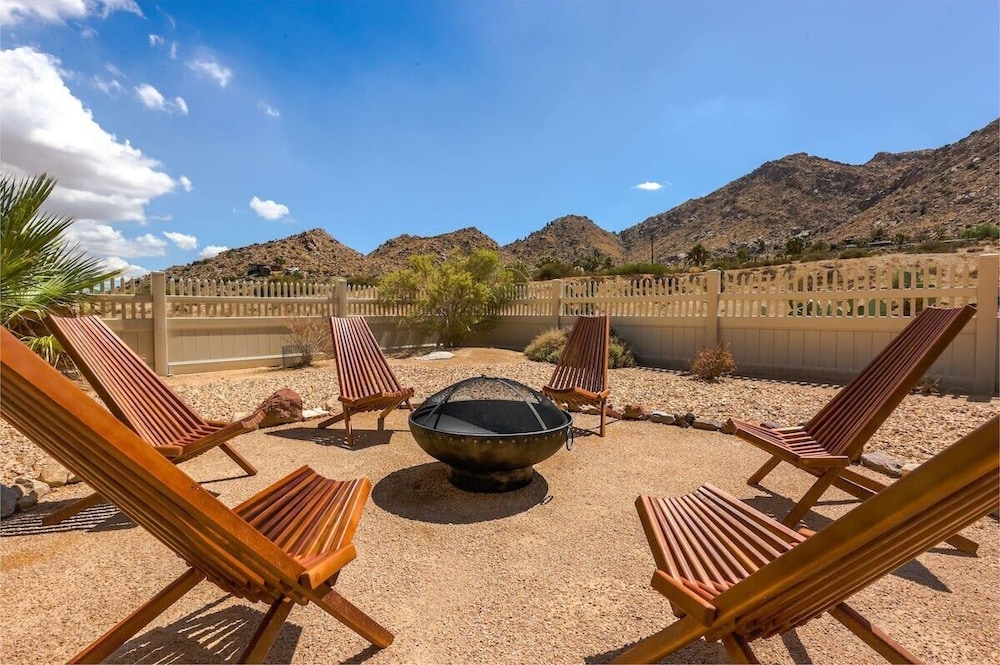 @ Marbella Lane - Zen-like Ambiance 3BR Home in JT