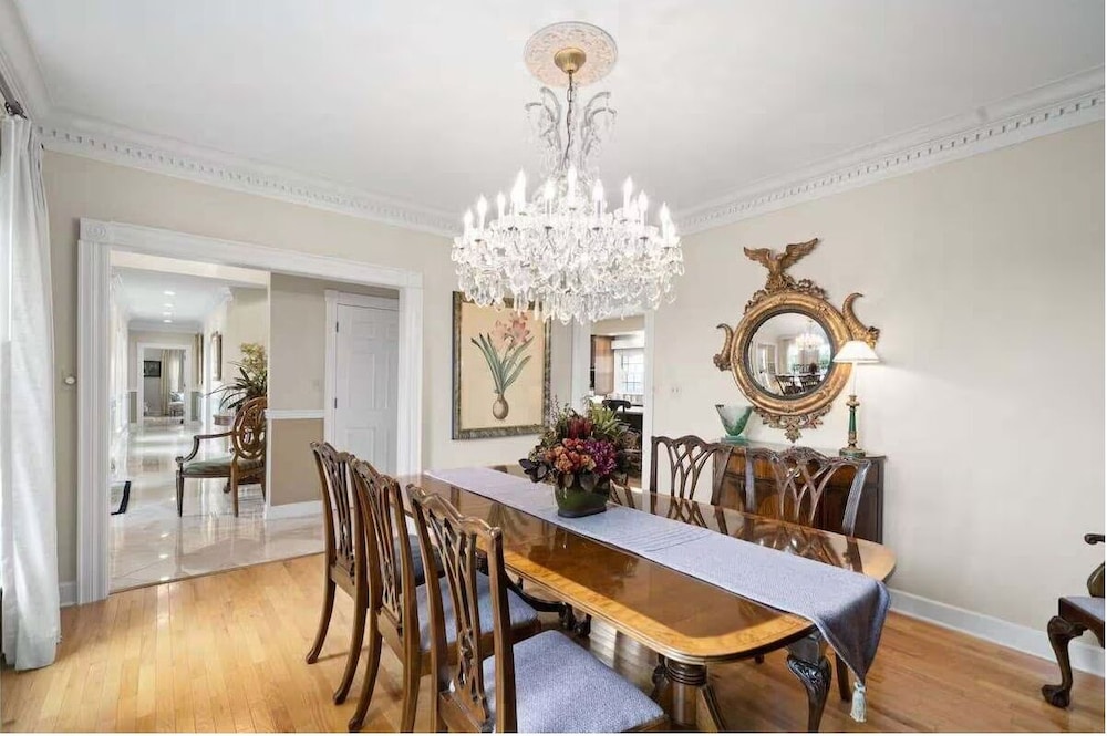 Oak Hill House