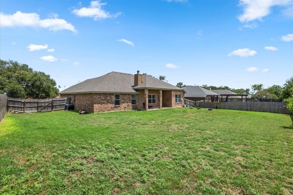 Comfortable 3BR Home in Salado