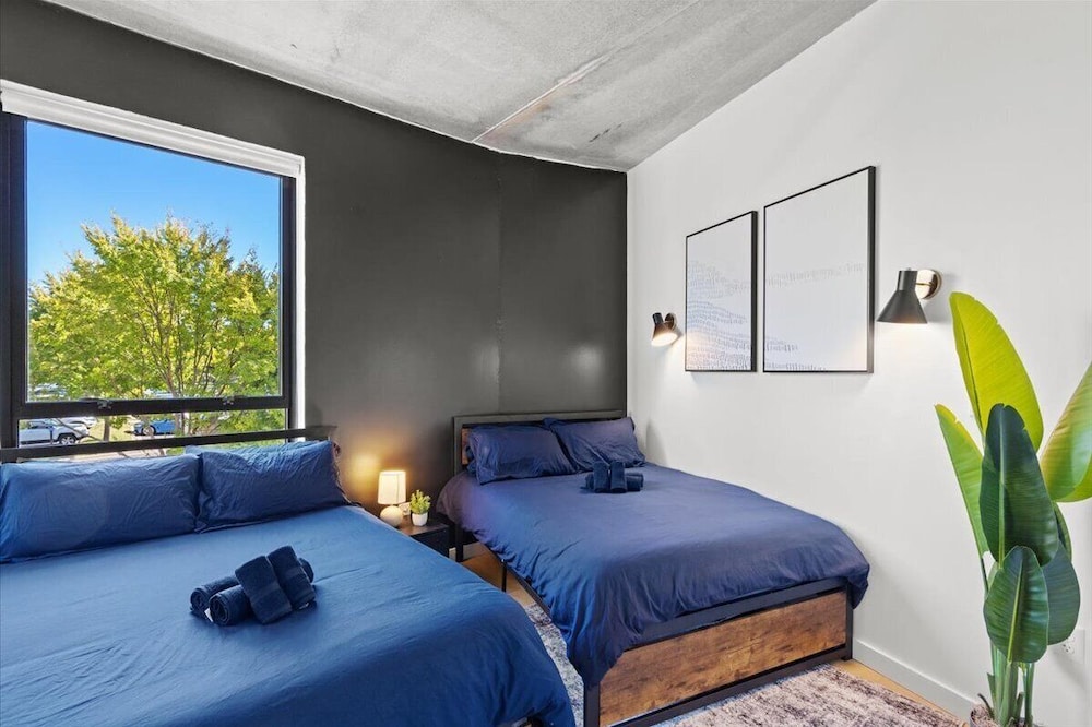 Luxe 2BR Suite in South End Charlotte
